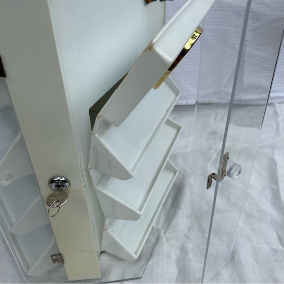 Vintage Rotating Kiddie Kraft Jewelry Counter Display Case Locked Craft Fair - Picture 7 of 12